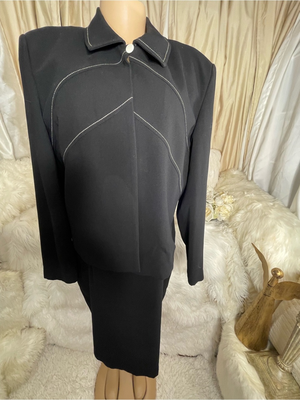 Julian Taylor Black Blazer with Contrast Stitching Size 16